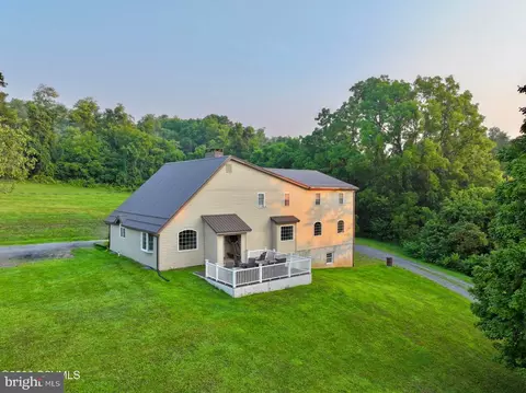 54 Keller Rd, Port Trevorton, PA 17864