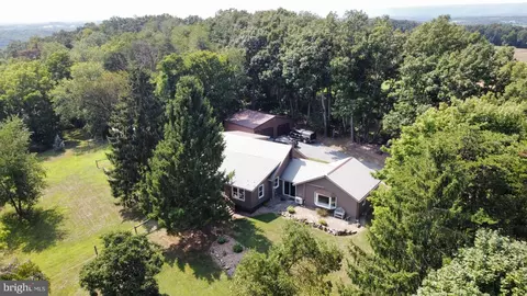 830 Clark Hill Rd, Mount Pleasant Mills, PA 17853