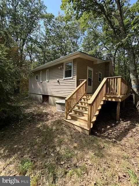 59 Big Buck Rd, Gaines, PA 16921