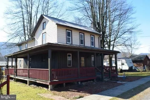 61 Glen Iron Rd, Millmont, PA 17845