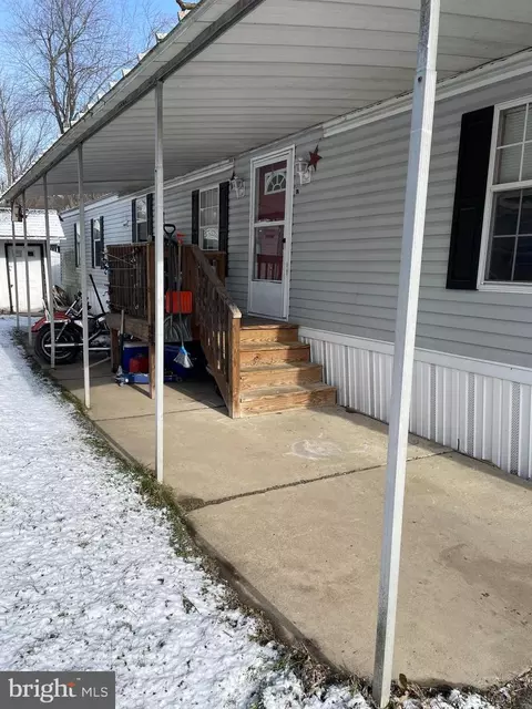 61 Aspen St, Mifflinburg, PA 17844