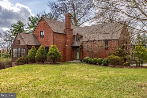 803 Hillcrest Ln, Lewisburg, PA 17837