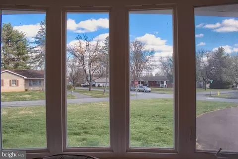 217 11th St N, Lewisburg, PA 17837