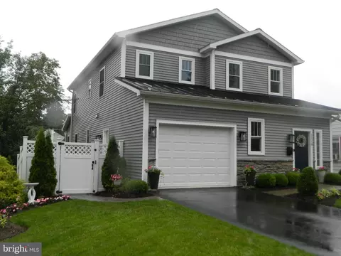 1118 Washington Ave, Lewisburg, PA 17837