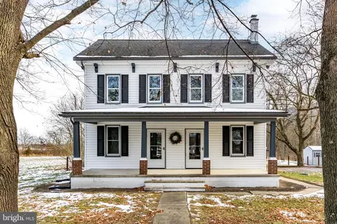 99 Creek Rd, Millmont, PA 17845