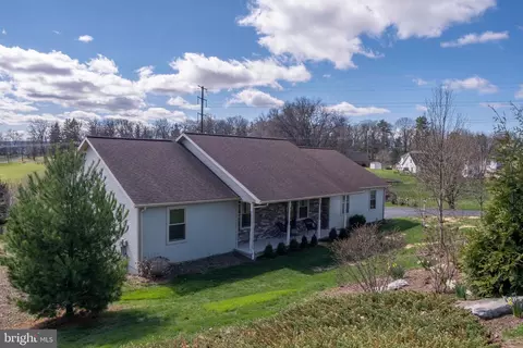 60 Dustin Dr, West Milton, PA 17886