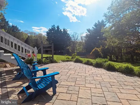 1 51 Woodsedge Dr, Winfield, PA 17889