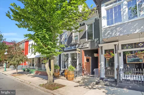 606 Market St, Lewisburg, PA 17837