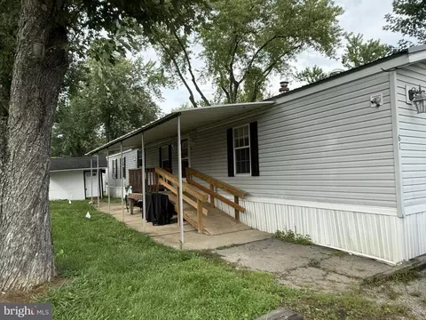 61 Aspen St, Mifflinburg, PA 17844