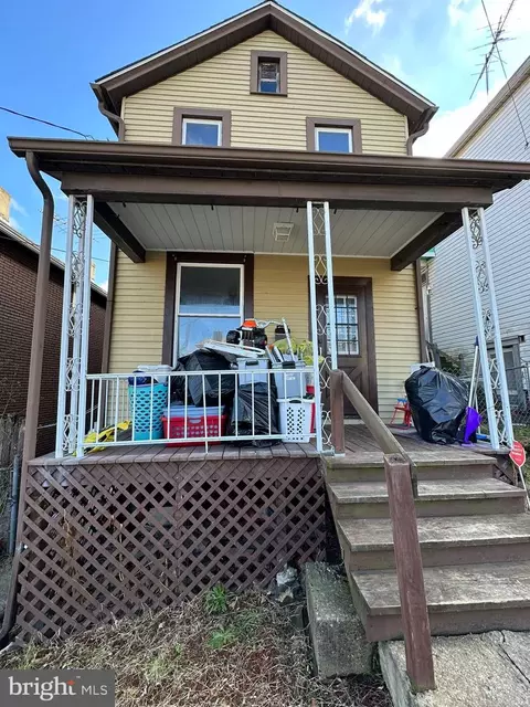 503 8th St, Charleroi, PA 15022