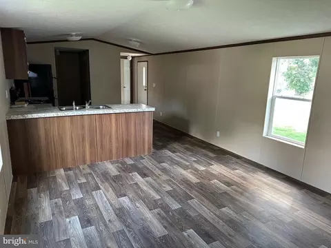 41 Crestview Ests, New Eagle, PA 15067 photo 2