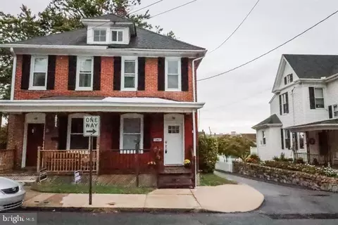 110 N Franklin St, Waynesboro, PA 17268