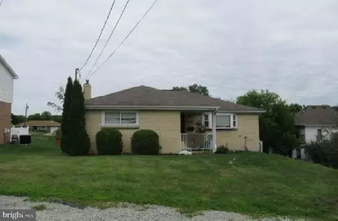 1007 Wylie Ave, Jeannette, PA 15644
