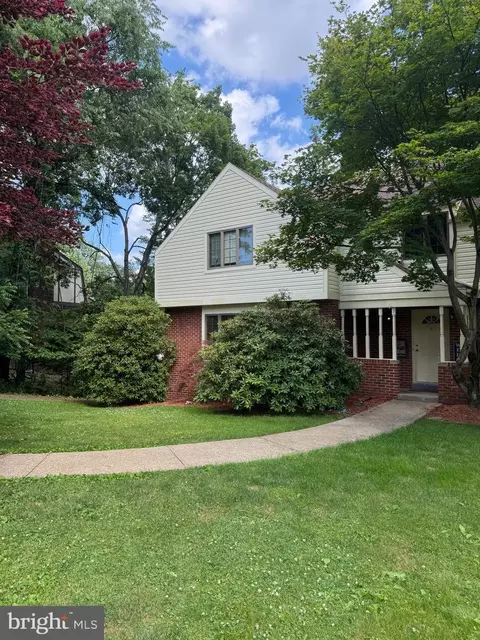 3585 W Windover Ct, Murrysville, PA 15668