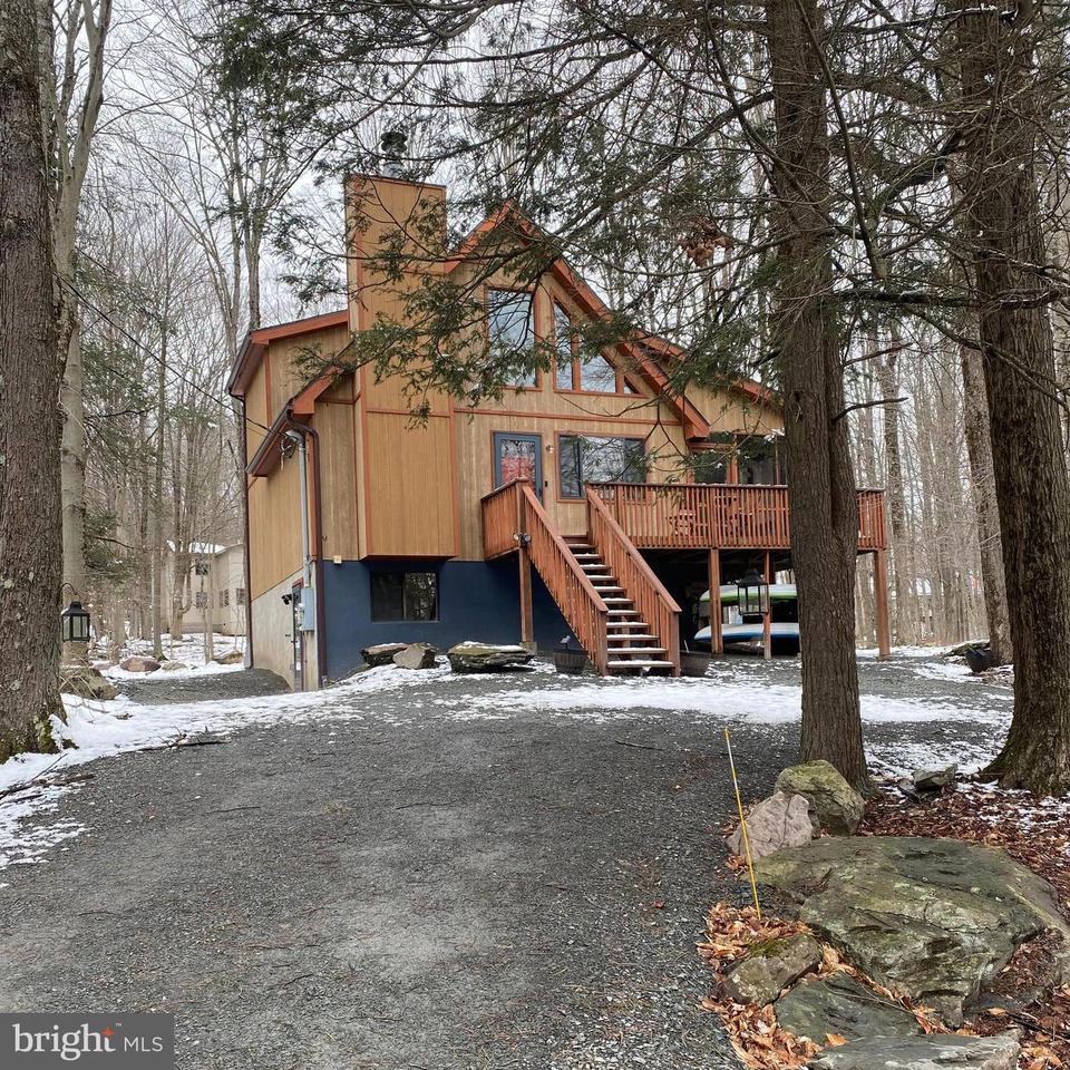 261 Lakeview Dr W, Lake Ariel, PA 18436 | 50 Photos - Movoto