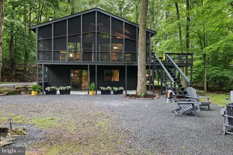 2658 Rockway Rd, Lake Ariel, PA 18436