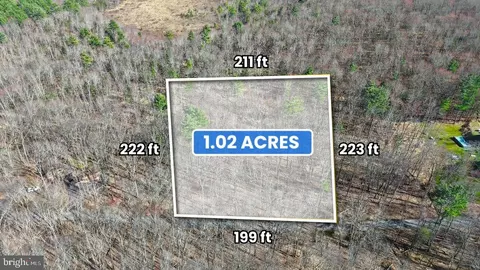 00 Oak Mountain Dr, Hawley, PA 18428