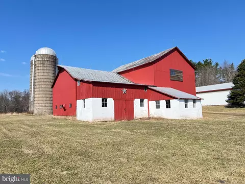 145 Butternut Flts, Beach Lake, PA 18405