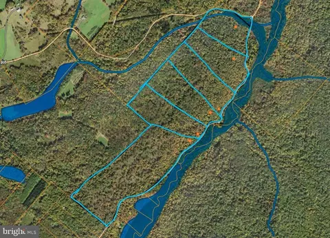 07 Crooked Creek Rd, Pleasant Mount, PA 18453