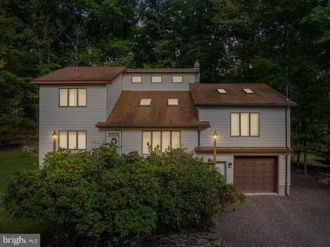 33 Berry, Lakeville, PA 18438