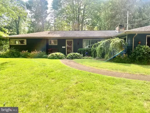 135 Callender St, Warren, PA 16365 photo 3