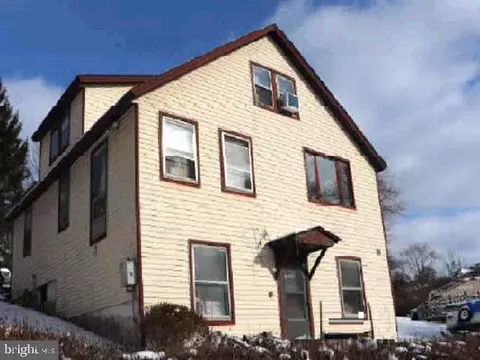 134 Mahon Ave, Factoryville, PA 18419