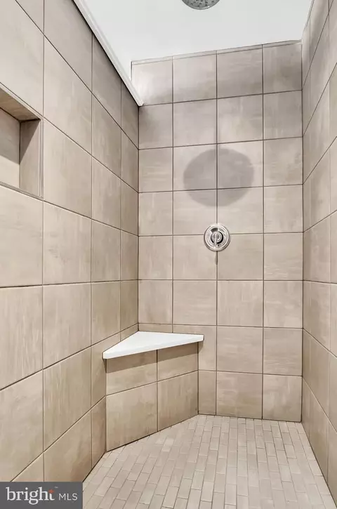 Bath - 602 Rishel Dr, York, PA 17406 photo 1 of 1
