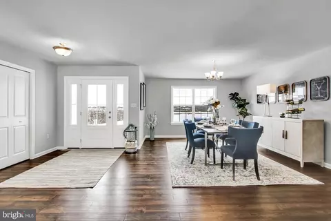 Entry Way - 602 Rishel Dr, York, PA 17406 photo 1 of 7