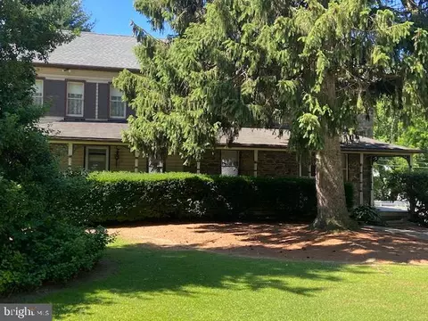 7925 Main St, Glenville, PA 17329