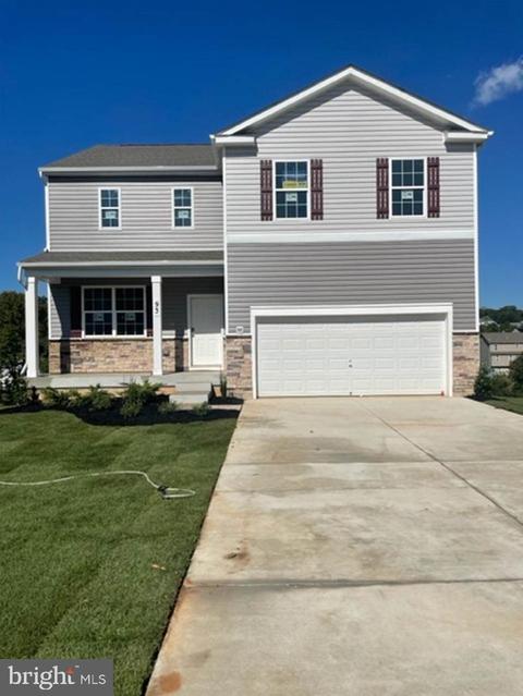 93 Knobby Hook Dr, Hanover, PA 17331