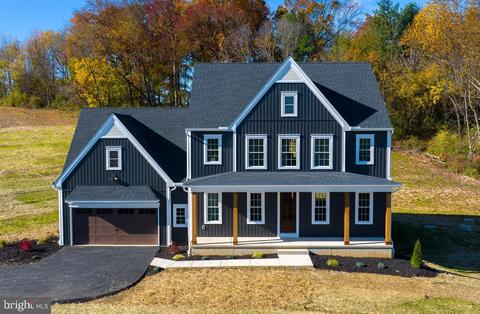 2374 Hain Rd, New Freedom, PA 17349