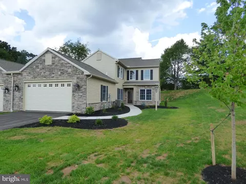 837 Meadow Ct, York, PA 17402