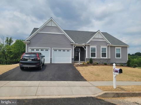 1630 Fountain Rock Dr, Dover, PA 17315