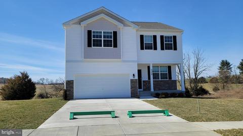 5320 Valley View Rd, Spring Grove, PA 17362