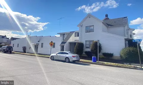 140 N 142 N Adams St, York, PA 17404