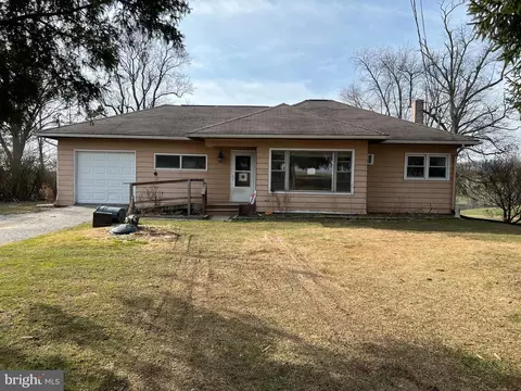 1232 Felton Rd, Red Lion, PA 17356