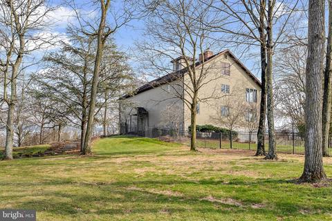 225 Andersontown Rd, Mechanicsburg, PA 17055