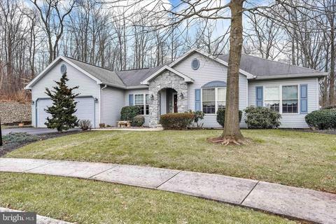 55 Pin Oak Ln, Etters, PA 17319