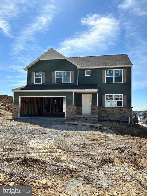 250 Cedarlyn Dr, York, PA 17408