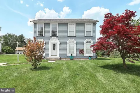 1195 Cherimoya St, York, PA 17404