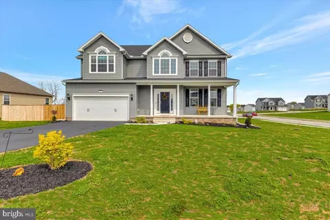 57 Red Rock Run, Hanover, PA 17331