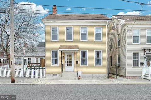 49 Mcallister St, Hanover, PA 17331