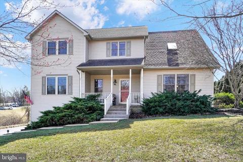 110 Vida Ln, Dover, PA 17315