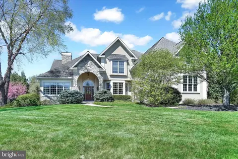 1181 Overbrook Cir, York, PA 17403