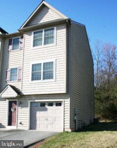 500 Kentwell Dr, York, PA 17406