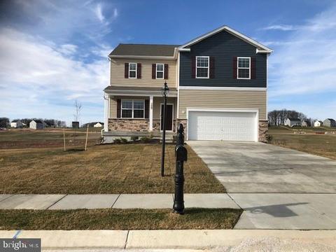 159 Knobby Hook Dr, Hanover, PA 17331