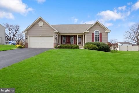 3105 King Richards Ct S, York, PA 17408