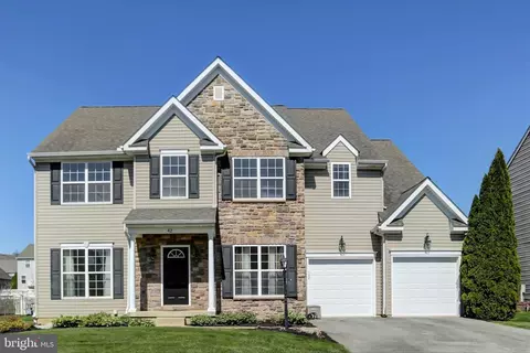42 S 3rd St, New Freedom, PA 17349