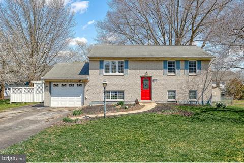 4210 Marlborough Rd, Dover, PA 17315