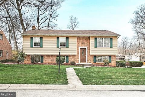 5 Bragg St, Hanover, PA 17331
